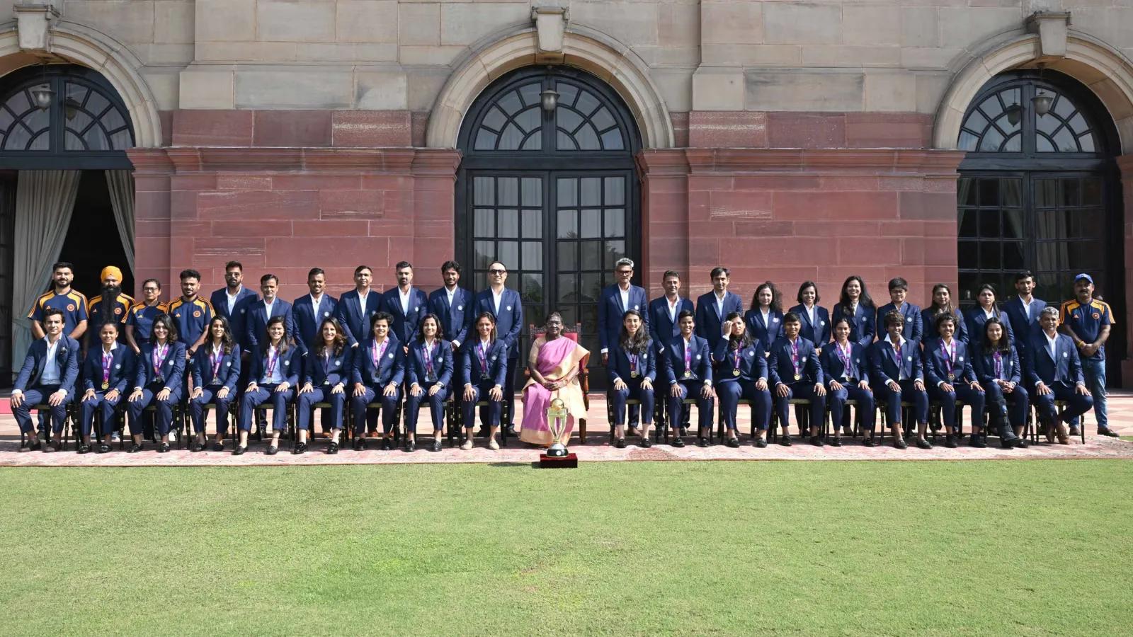 President Droupadi Murmu congratulates Indian Women’s team