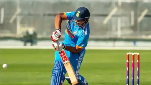 Vaibhav Suryavanshi smashes Harshit Kaushik for 30 runs. 