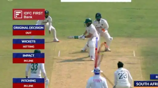 Kuldeep Yadav dismisses Wiaan Mulder on 24.