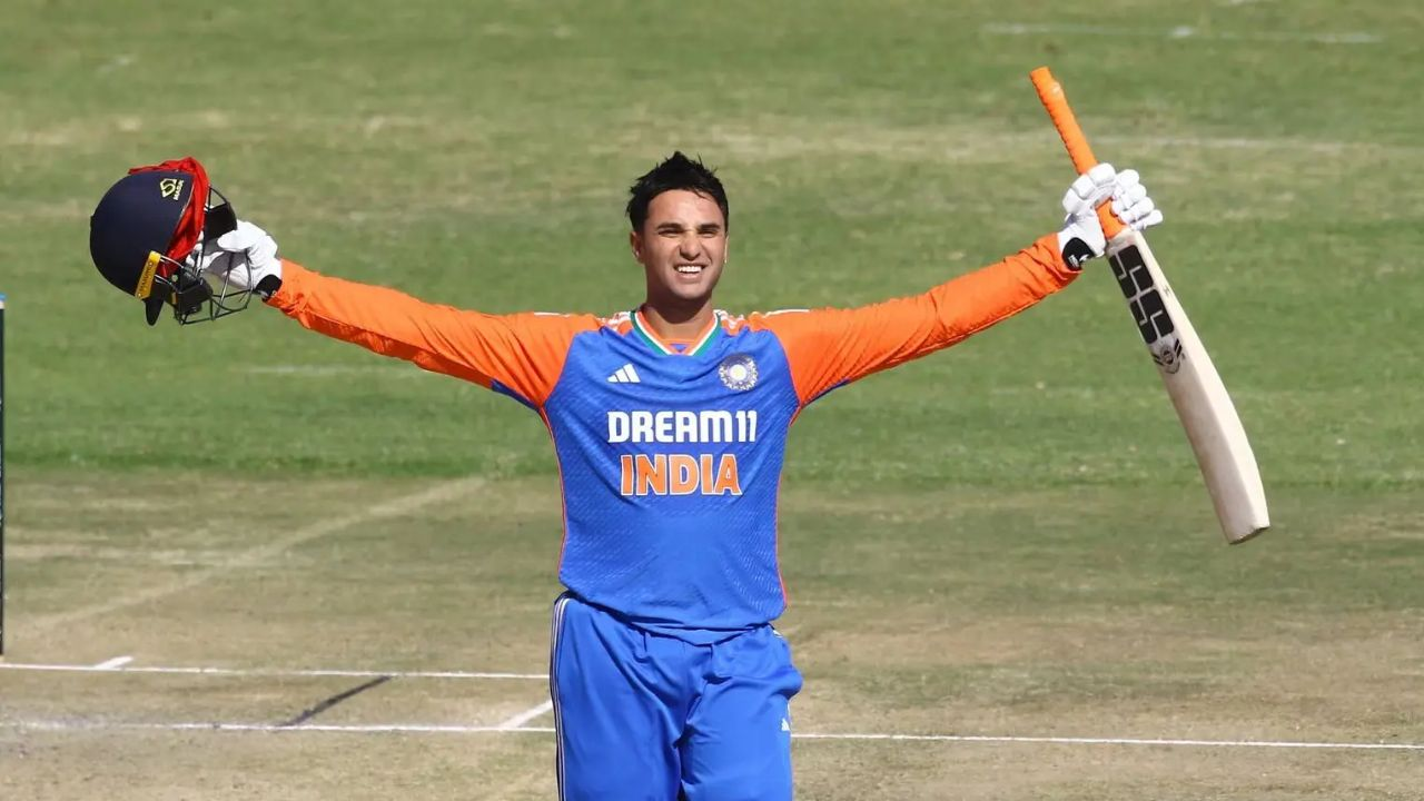 Abhishek Sharma Makes History Becomes First Indian Cricketer To Abhishek Sharma Makes History Becomes First Indian Cricketer To