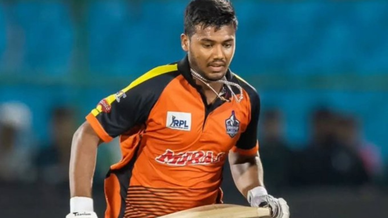 Who is Kartik Sharma who was sold to Chennai Super Kings?