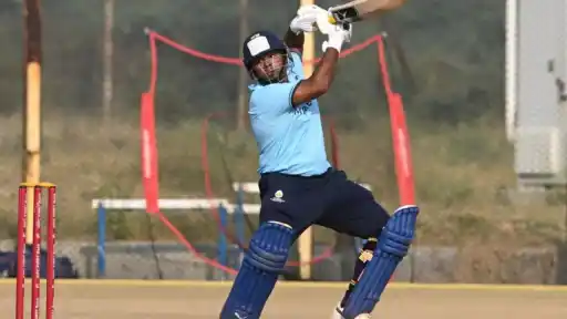 Sarfaraz Khan reacts to his signing by CSK.
