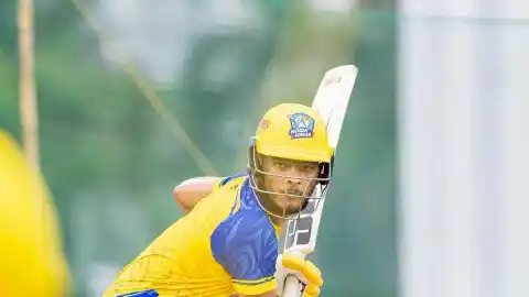 Who is Prashant Veer, who was sold for Chennai Super Kings at Rs 14.20 Cr in IPL 2026 auction?