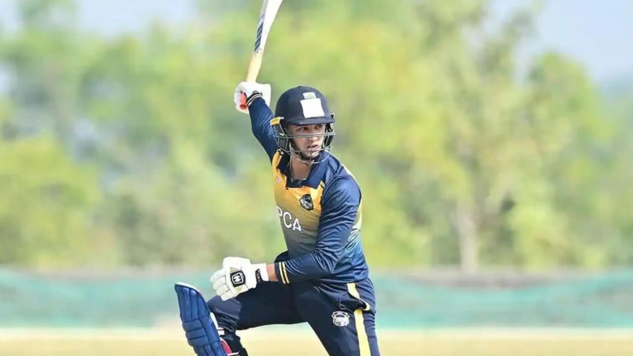 SunRisers Hyderabad (SRH) and Punjab opener Abhishek Sharma failed to make an impact against Mumbai in the Vijay Hazare Trophy.