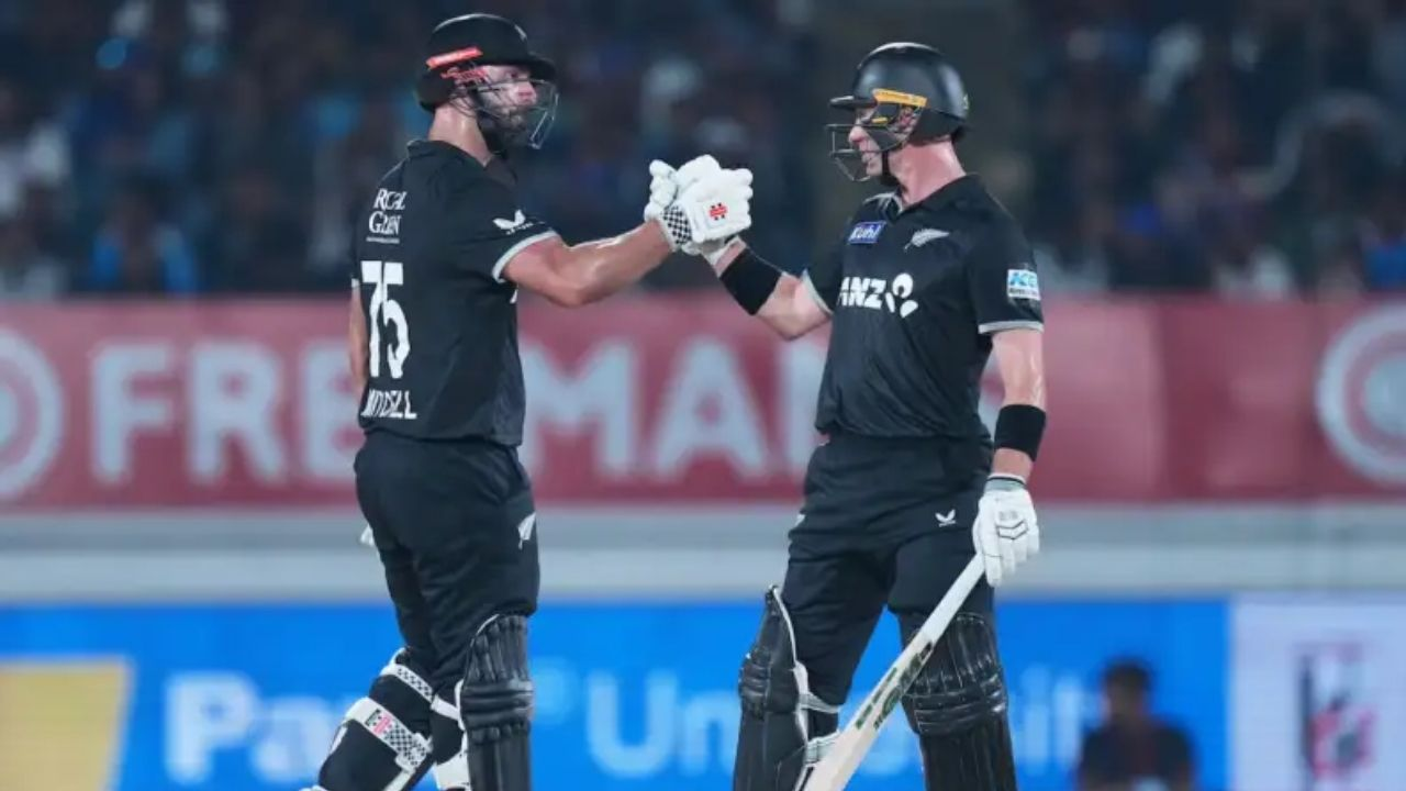 Daryl Mitchell and Will Young set New Zealand chase