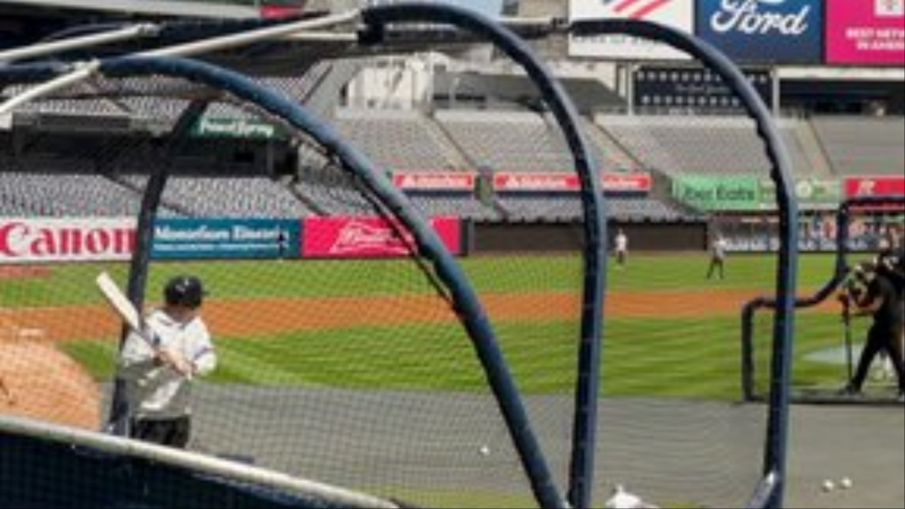 Steve Smith's jaw-dropping video of smashing baseball