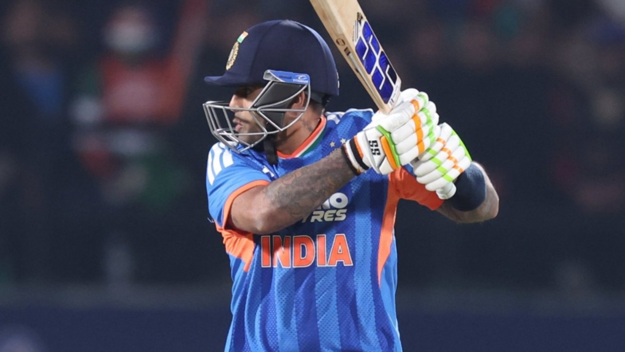 Suryakumar Yadav smashes Zakary Foulkes for 24 runs