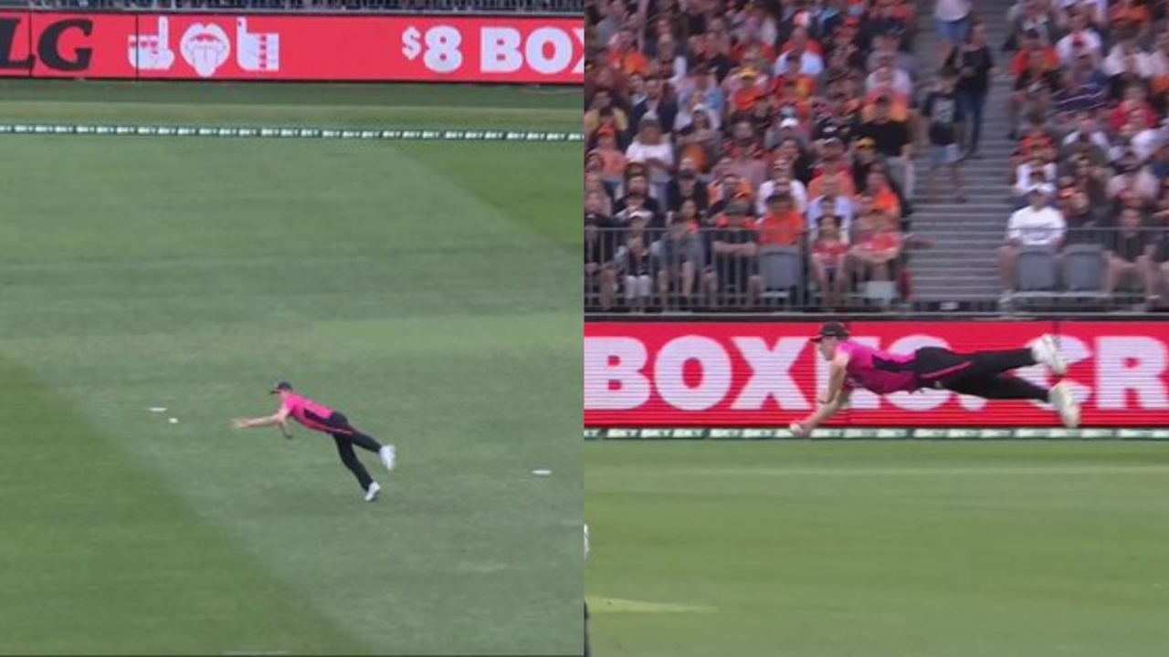 Jack Edwards’ stunning diving catch dismisses Finn Allen 