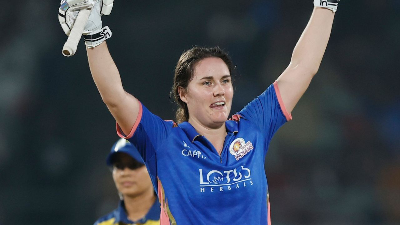 Nat Sciver-Brunt became first to hit WPL century