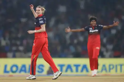 RCB pacer starts WPL 2026 with a sensational maiden over vs MI