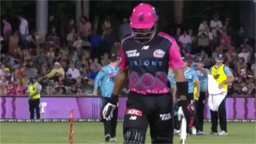 Thomas Balkin’s superb catch dismisses Babar Azam for 2