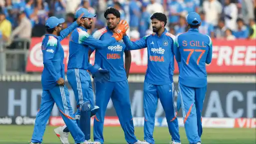 Shreyas Iyer’s direct-hit runs out Michael Bracwell