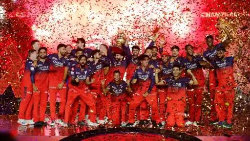 Jailed conman claims $1 billion bid for RCB as ‘gift’ for his famous girlfriend