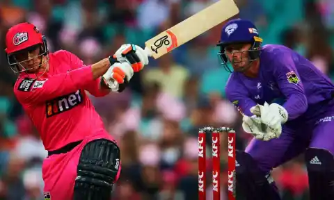 SIX-vs-HUR-Challenger-Big-Bash-League,-2025-26.webp
