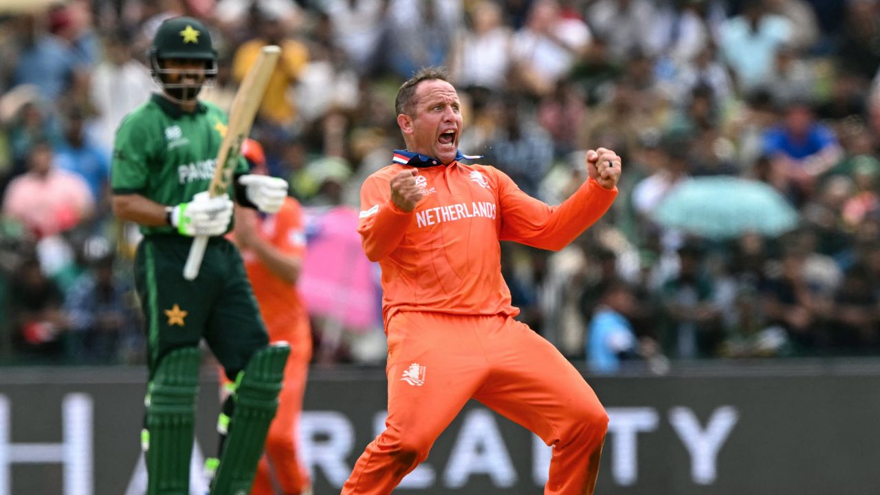 I have never seen such a grassy wicket like this in my life in Sri Lanka: Saqlain Mushtaq