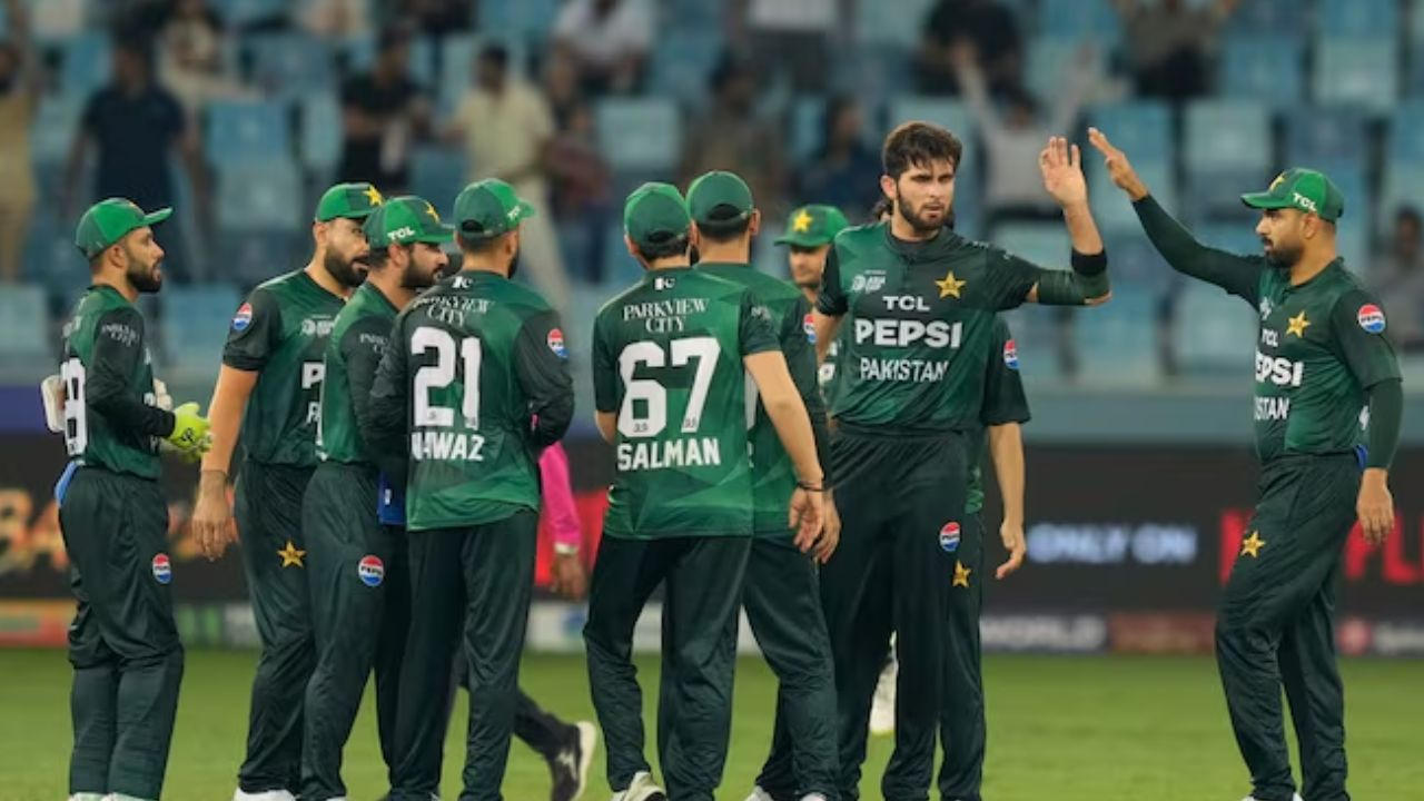 Legendary Indian cricketer Wasim Jaffer hilariously trolled Pakistan after their sudden U-turn on the boycott threat for the T20 World Cup 2026 match against India.