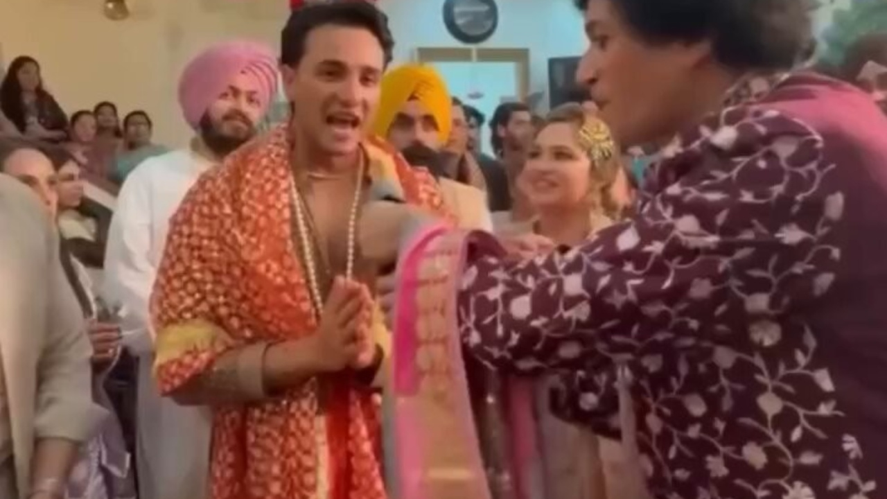 Abhishek Sharma takes blessings from Mata Rani