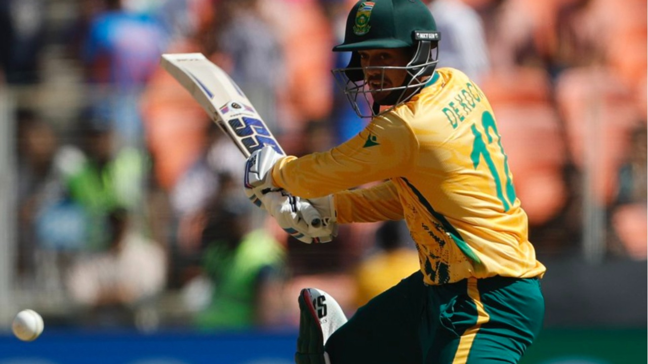 Quinton de Kock celebrates 50 in SA vs AFG