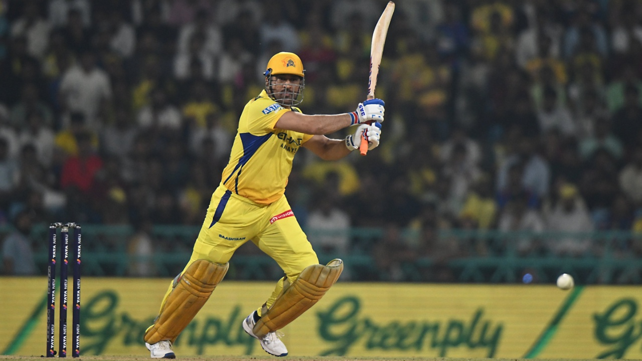 Know why MS Dhoni has been ordered to pay INR 10 lakh