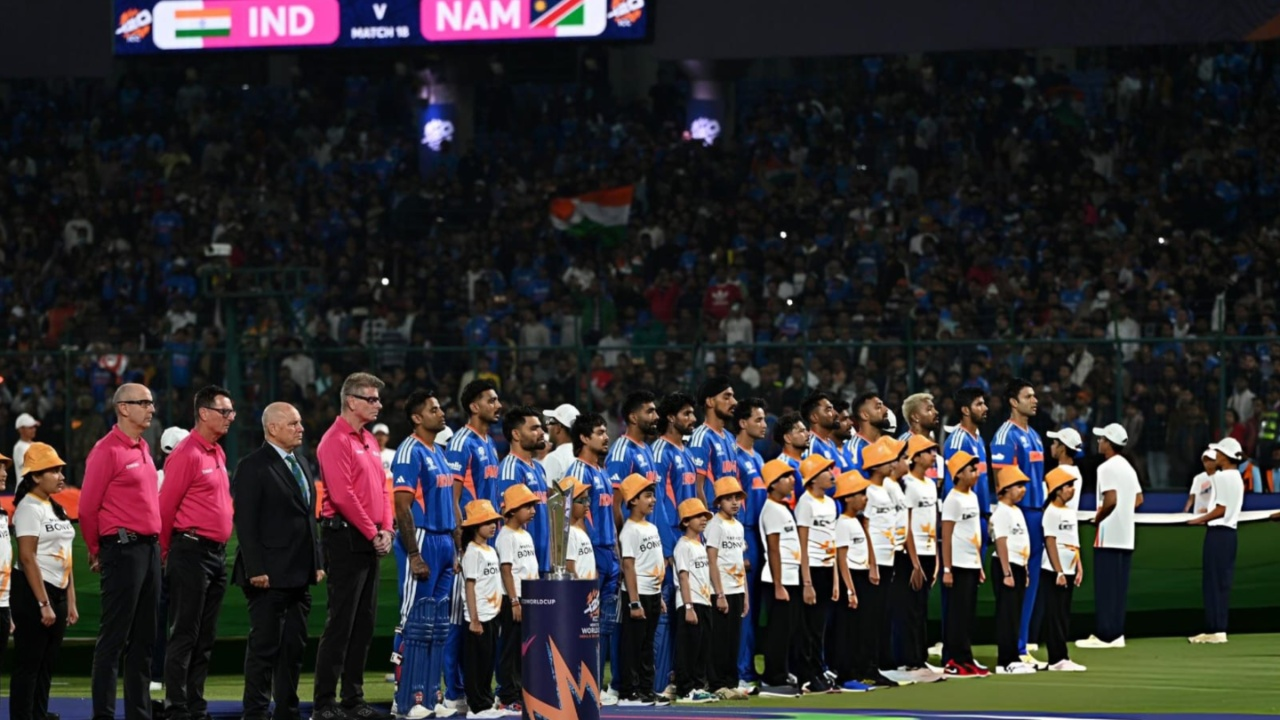 Fans react hilariously to India's massive 61-run victory vs Pakistan