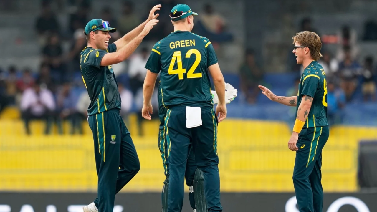 Australia defeat Ireland 