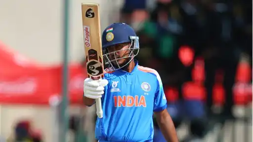 Ayish Mhatre gets 50.