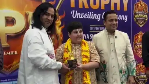 Vivek Bindra and Devkinandan Thakur reveals SPL trophy