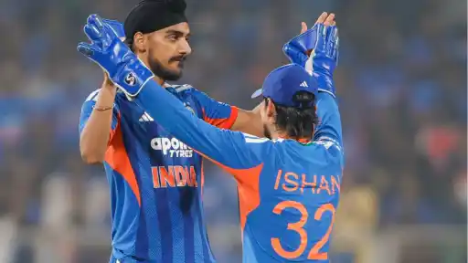 Arshdeep Singh celebrates fifer