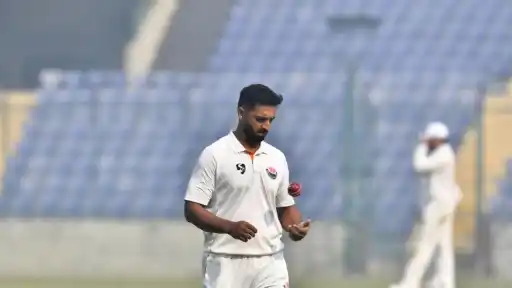 Auqib Nabi becomes the most successful bowler of Ranji Trophy 2025-26