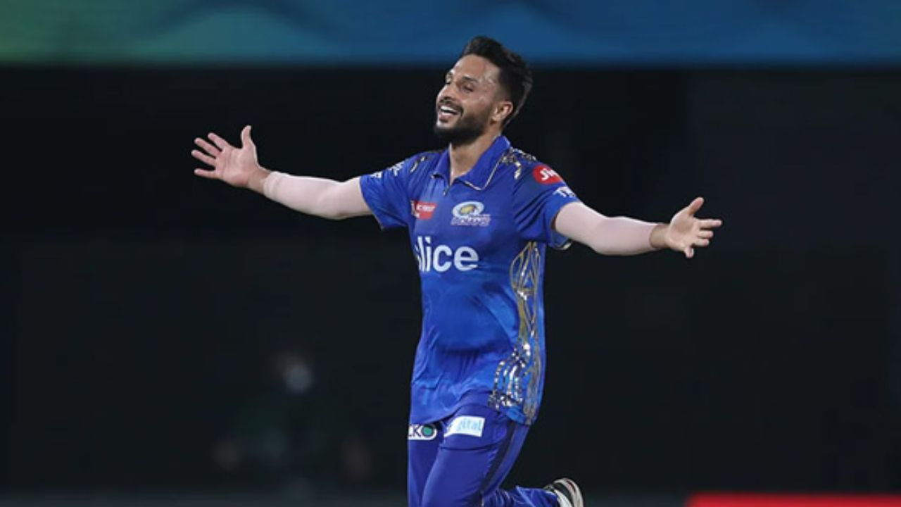 Akash Madhwal is another fast bowler trying out at Eden Gardens.