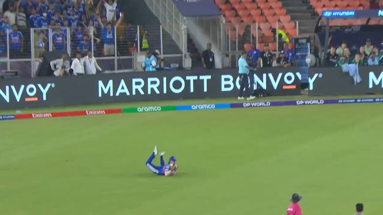 Ishan Kishan's superb catch dismisses Rachin Ravindra