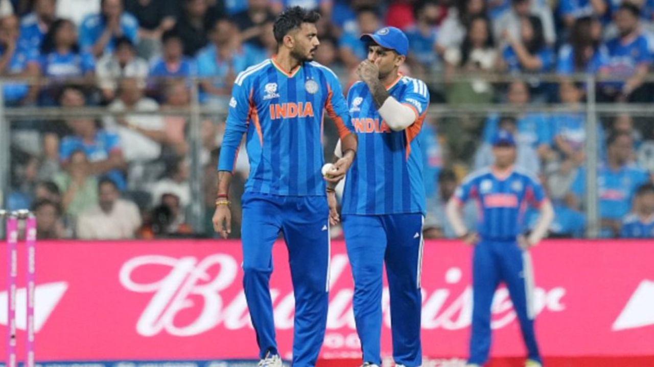 Suryakumar Yadav apologised to Axar Patel