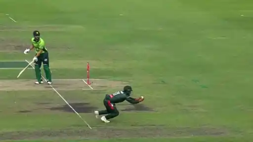 Tanzim Hasan Tamim’s stunning catch