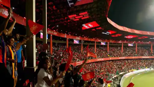 IPL 2026: 13 detained after mobile theft during RCB vs SRH clash, Bengaluru Police recover stolen phones