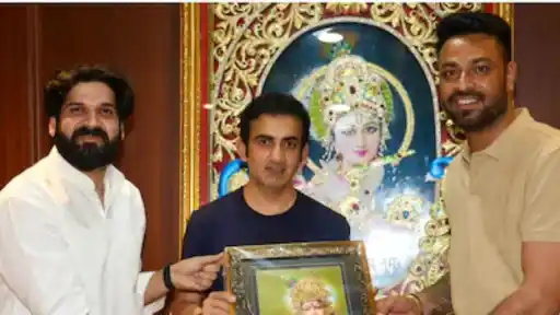 Gautam Gambhir visits Khatu Shyam Ji Baba's temple