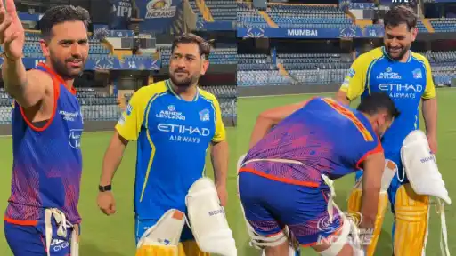 Deepak Chahar touches MS Dhoni's feet