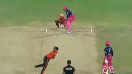 Watch: Donovan Ferreira smashes huge six off Harsh Dubey as RR stage comeback in SRH vs RR IPL 2026 clash