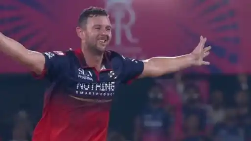 Is Josh Hazlewood playing today in MI vs RCB IPL 2026 clash?