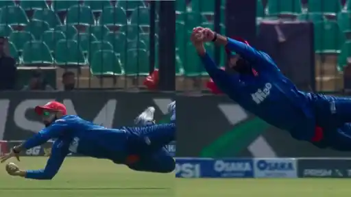 Shadab Khan pulls off stunning diving catch