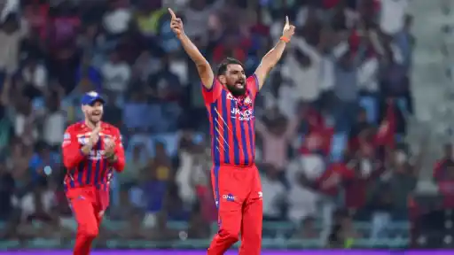 Mohammed Shami 2 wickets