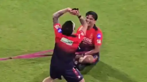 Watch: RCB legend Virat Kohli's funny Nagin dance during practice session