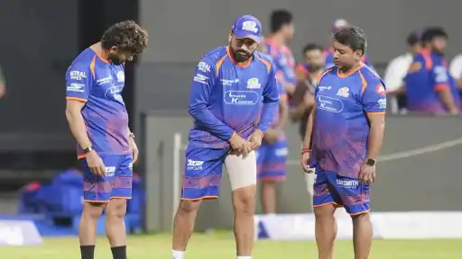Rohit Sharma hamstring injury IPL 2026, Mumbai Indians player seen with support staff during MI vs PBKS match