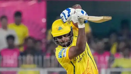Top 3 players to score fastest 5000 IPL runs by balls ft.Sanju Samson