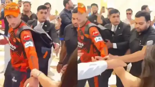 Fan Girl grabs Abhishek Sharma's hand at hotel before RR vs SRH IPL 2026 match