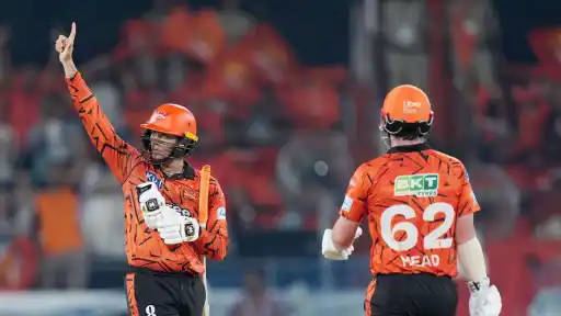 Abhishek Sharma 2nd fastest to complete 2000 runs in IPL by balls