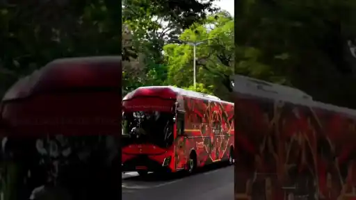 Fans show ‘jail jerseys’ to RCB players arriving at Chinnaswamy for CSK clash in IPL 2026