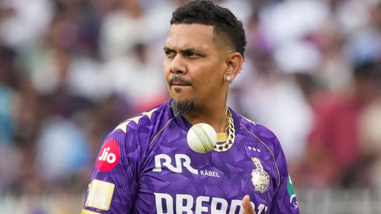 Sunil Narine sits second on the list with 1,831 dot balls