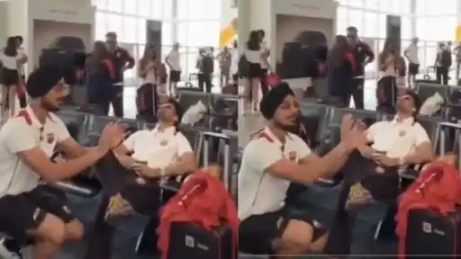 Arshdeep Singh’s airport prank on Shashank Singh