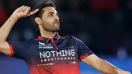 Bhuvneshwar Kumar takes a dig at his old team