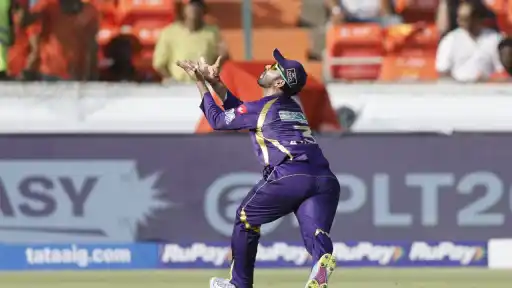 Ajinkya Rahane takes brilliant catch